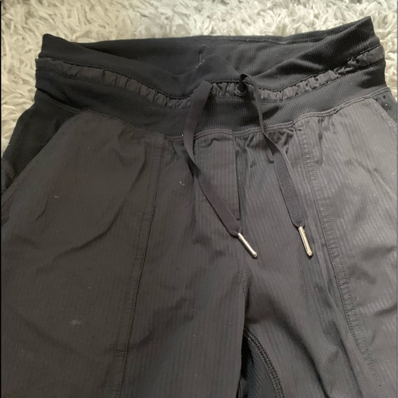 Lululemon Dance Studio Crop 25” - Picture 5 of 10